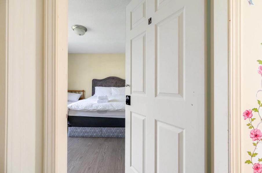 Ferienwohnung Stylish & Central Vancouver Retreat - Steps From Local Attractions! Exterior foto