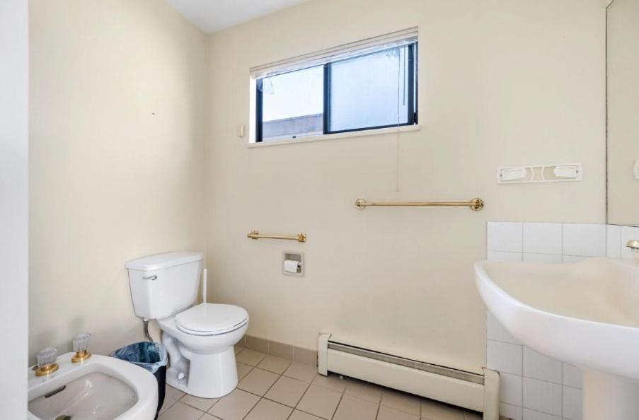 Ferienwohnung Stylish & Central Vancouver Retreat - Steps From Local Attractions! Exterior foto