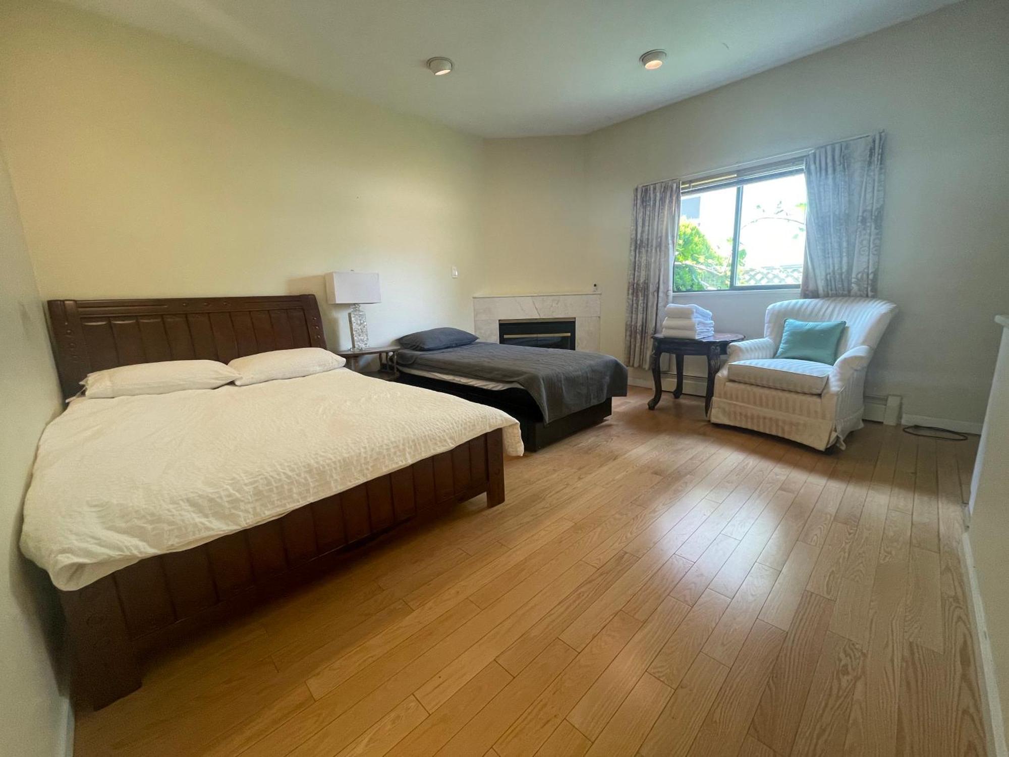 Ferienwohnung Stylish & Central Vancouver Retreat - Steps From Local Attractions! Exterior foto